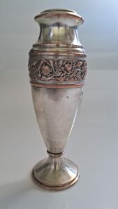 Leia mais sobre o artigo Vaso Floreiro