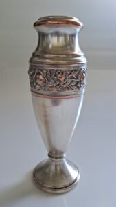 Leia mais sobre o artigo Vaso Floreiro