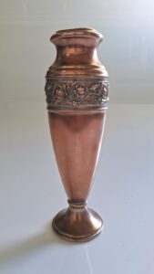 Leia mais sobre o artigo Vaso Floreiro