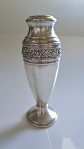 Leia mais sobre o artigo Vaso Floreiro