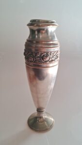 Leia mais sobre o artigo Vaso Floreiro