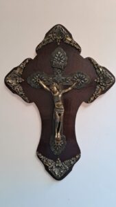 Leia mais sobre o artigo Crucifixo