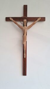 Leia mais sobre o artigo Crucifixo