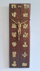 Leia mais sobre o artigo Crucifixo