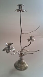 Leia mais sobre o artigo Candelabro