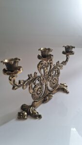 Leia mais sobre o artigo Candelabro
